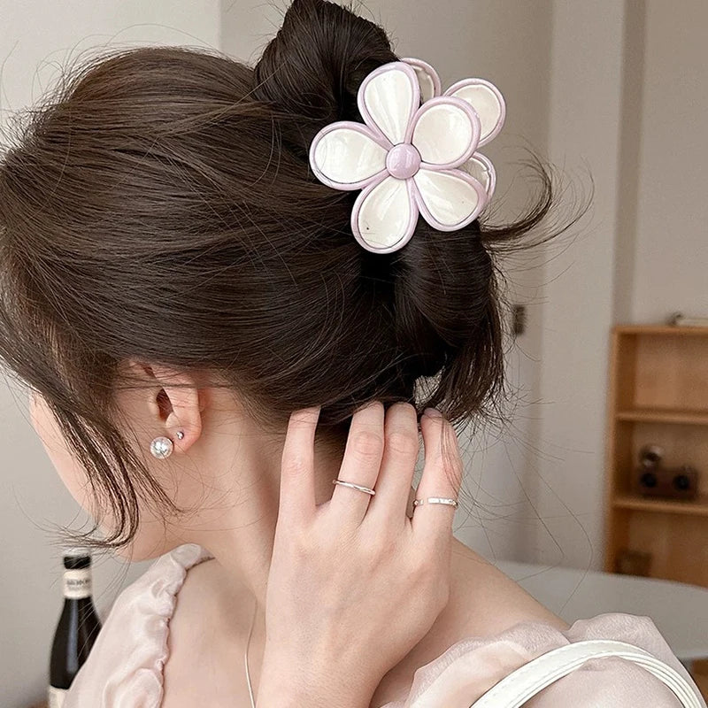 Cream Mousse Flower Medium Grab Clip Atmosphere Shark Back Head Plate Hairpin Half Tie Hair Summer New Claw Leading Fashion Kpop