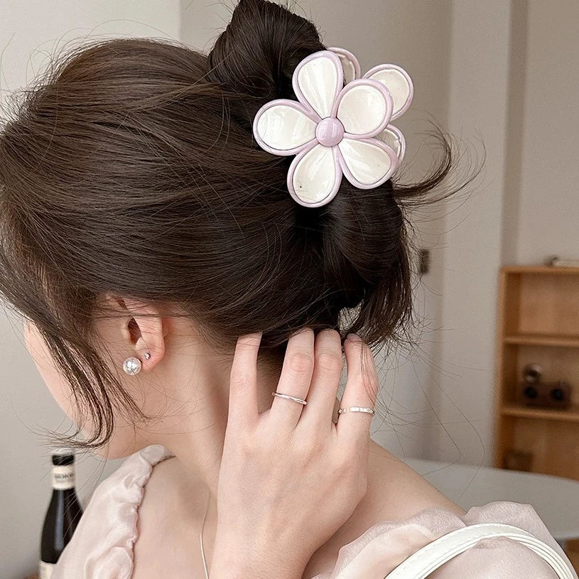 Cream Mousse Flower Medium Grab Clip Atmosphere Shark Back Head Plate Hairpin Half Tie Hair Summer New Claw Leading Fashion Kpop
